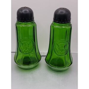 Vintage Cumberland Green Glass Eagle Salt & Pepper Shakers USA Great Seal Set